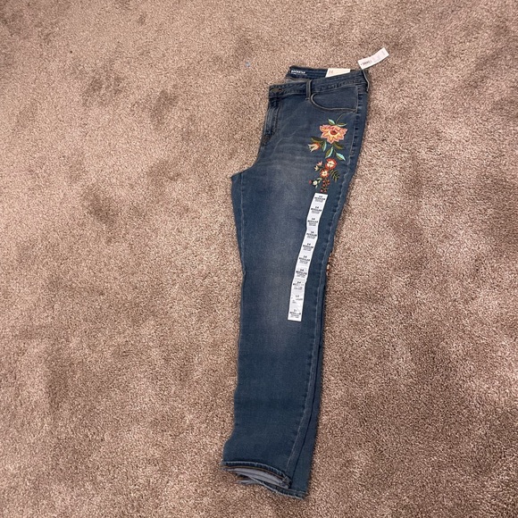 Women’s floral jeans 14 - Picture 4 of 4